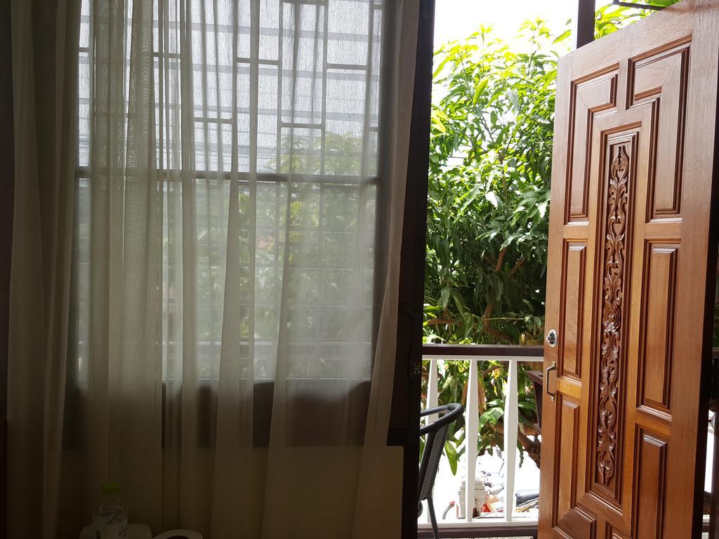 פראצ'ואפ קירי קאן Emmanuel Guesthouse מראה חיצוני תמונה