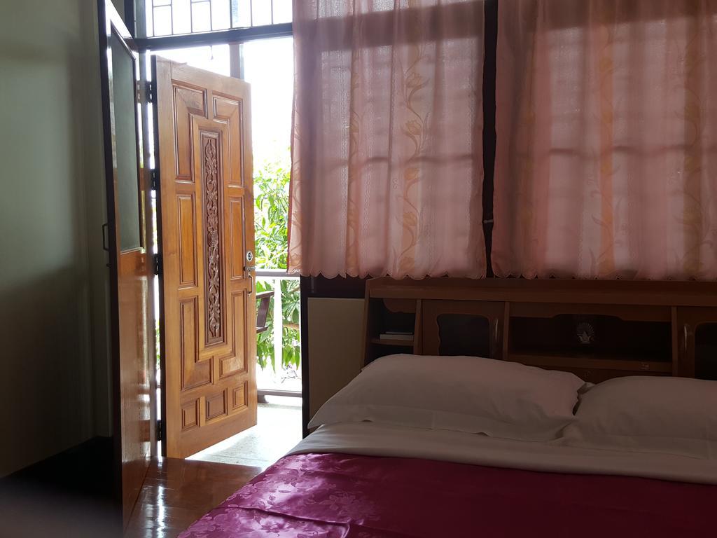 פראצ'ואפ קירי קאן Emmanuel Guesthouse מראה חיצוני תמונה